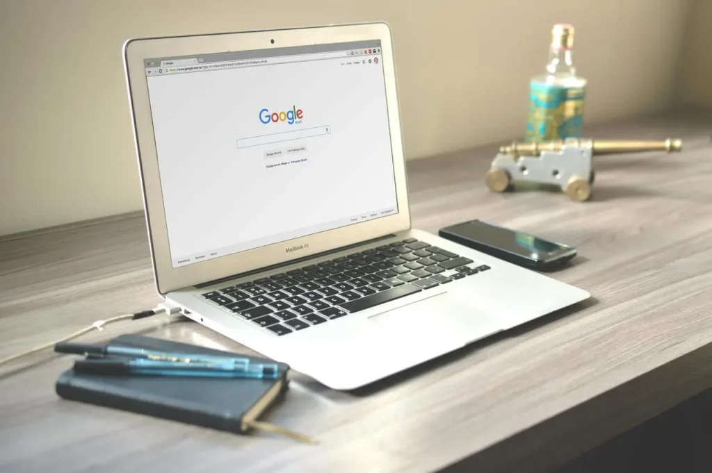 Google op laptop lokale seo