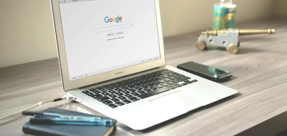 Google op laptop lokale seo